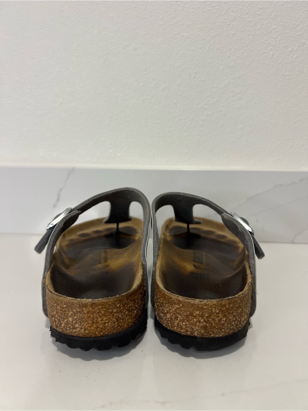 Birkenstock Metallic Silver Gizeh Footbed Sandals size 41 or U.S. women’s 10 - Picture 2 of 11